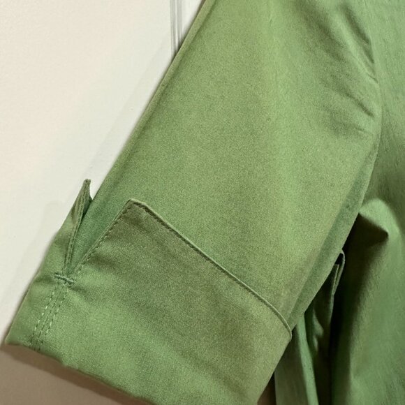 Ann Taylor Loft Button Down w/Cuffed Short Sleeves, Slim Fit Blouse, Size 10 - Picture 4 of 6